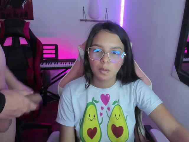 room-kitty room-kitty