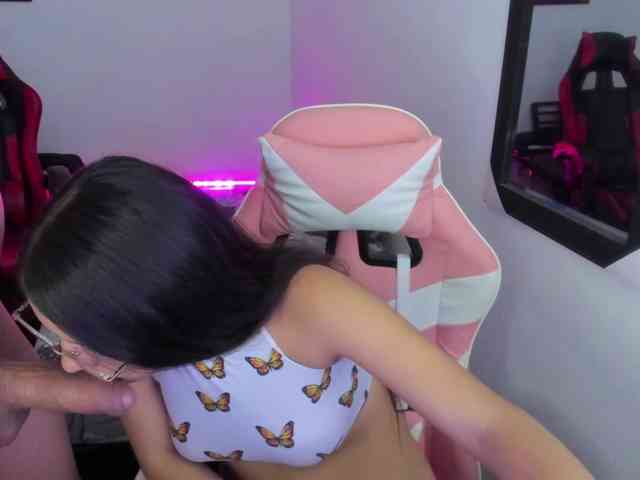 room-kitty room-kitty