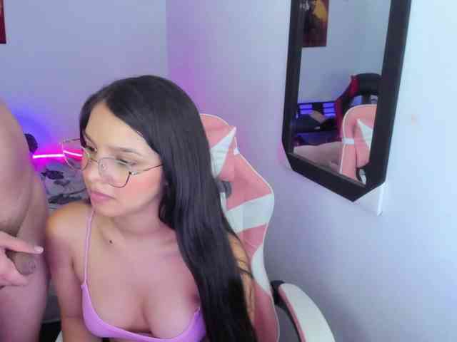 room-kitty room-kitty