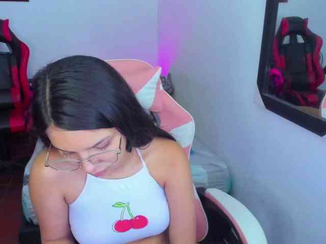 room-kitty room-kitty