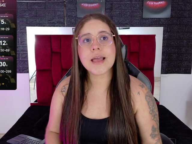 April-sc webcam bongacams model stream image