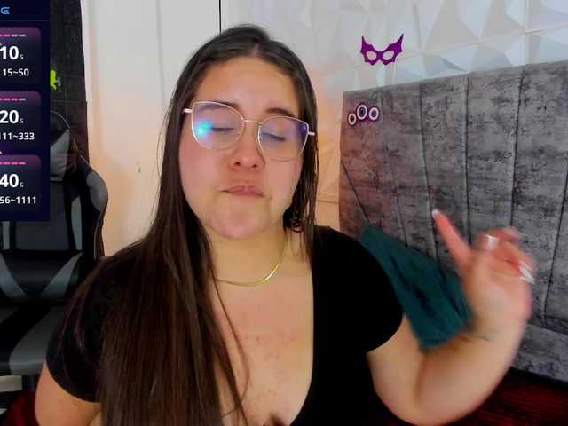 April-sc webcam bongacams model stream image