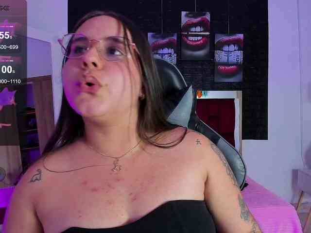 naked live sex April-sc