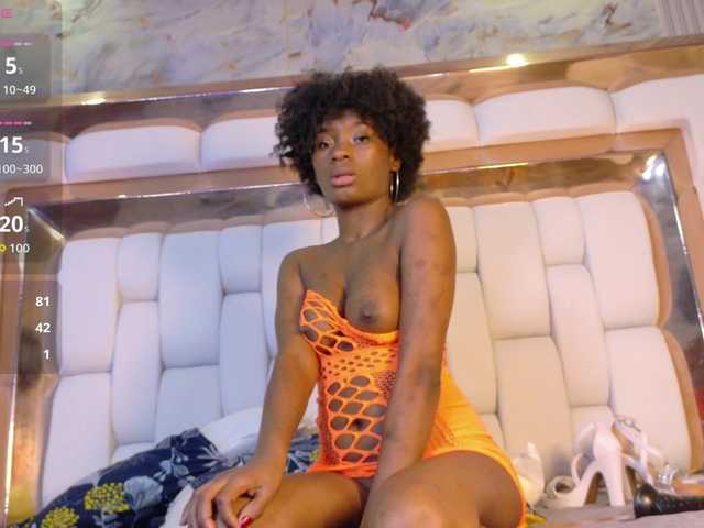 petitelittleebony's BongaCams show and profile