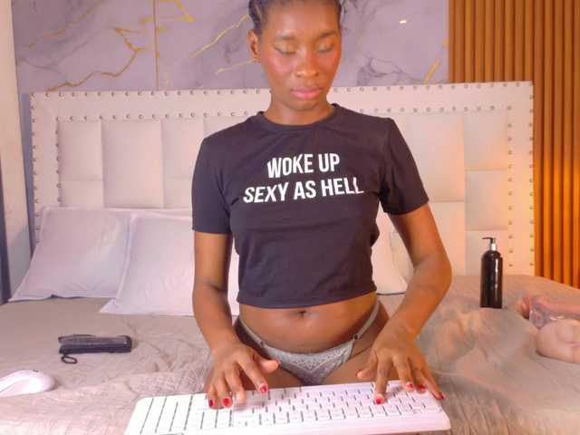 Preview of petitelittleebony