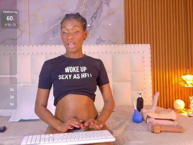 petitelittleebony live cam profile