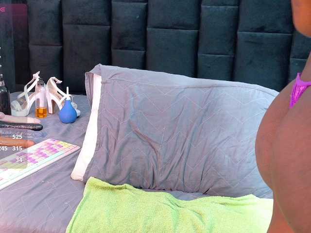 Preview of petitelittleebony