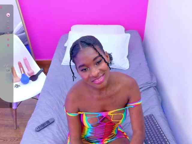 petitelittleebony webcam