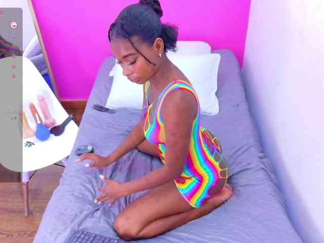 petitelittleebony webcam