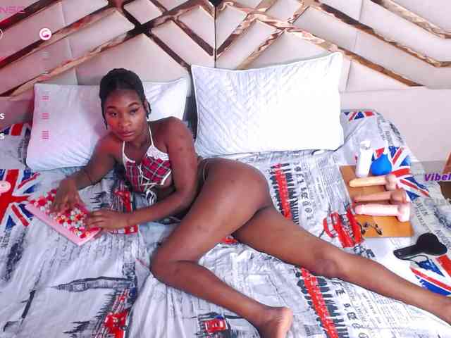 petitelittleebony webcam