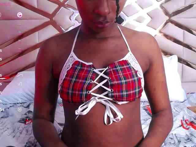 petitelittleebony webcam