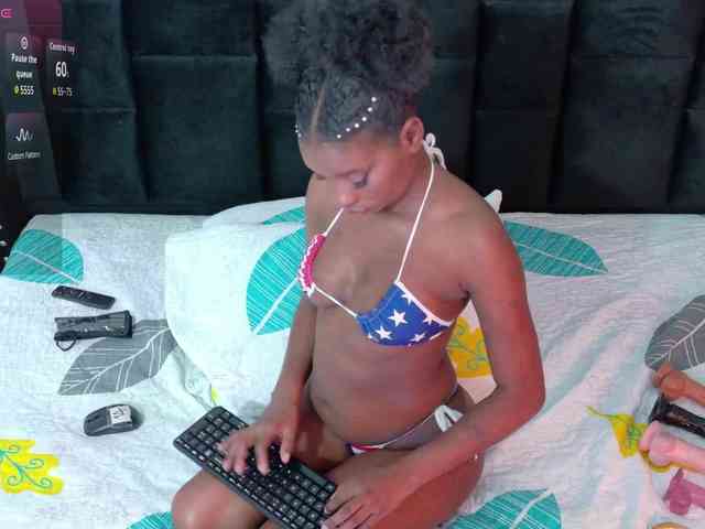 petitelittleebony petitelittleebony