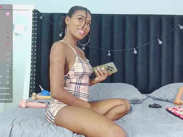 petitelittleebony