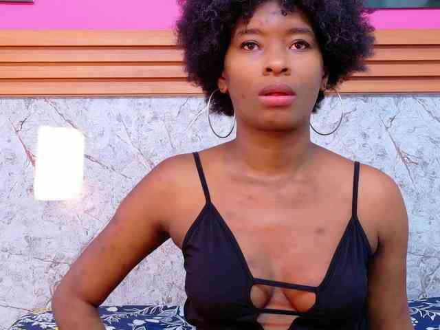 petitelittleebony petitelittleebony