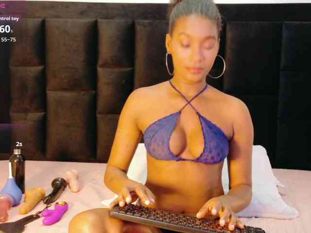 petitelittleebony petitelittleebony