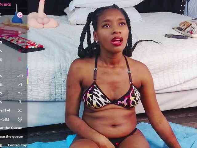live cam to cam Petitelittleebony