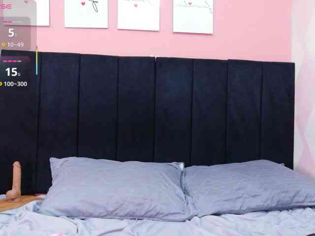 petitelittleebony webcam