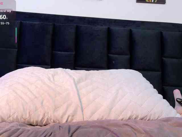 petitelittleebony webcam