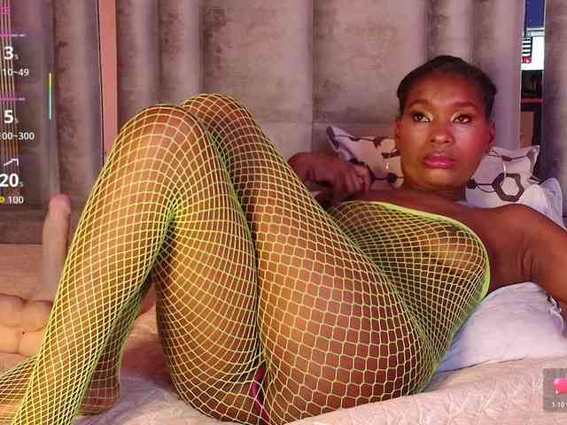 petitelittleebony webcam