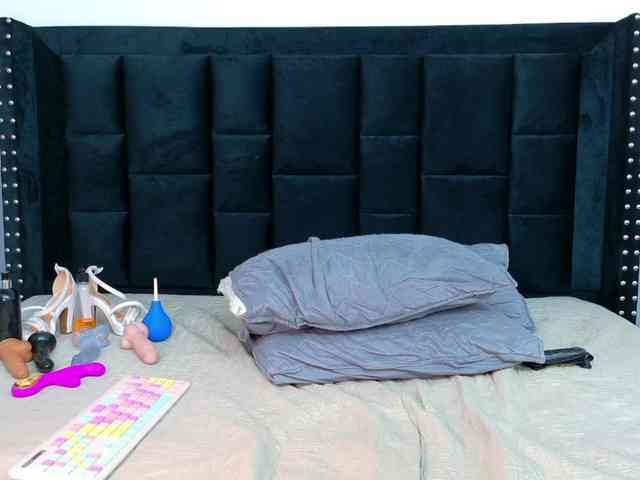 petitelittleebony petitelittleebony