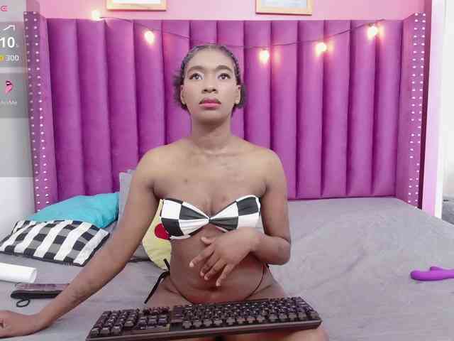 petitelittleebony petitelittleebony