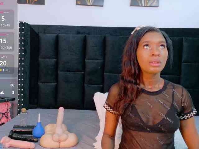 petitelittleebony webcam