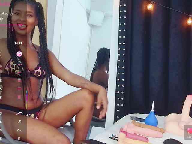 live cam to cam Petitelittleebony