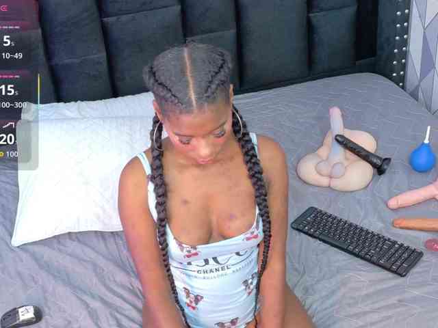 petitelittleebony webcam