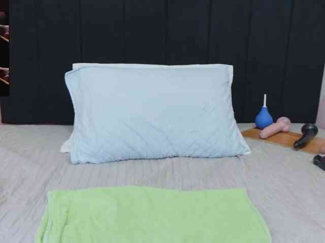 petitelittleebony webcam