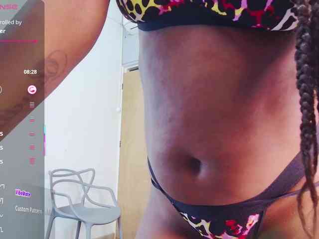 petitelittleebony