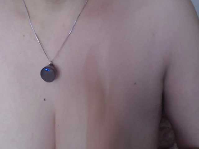 trixxxye's BongaCams show and profile