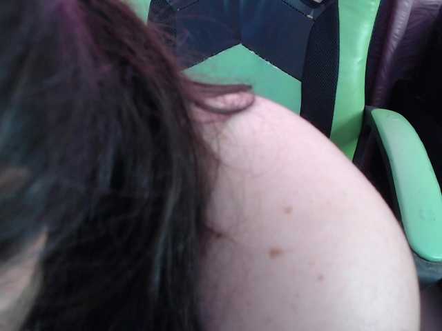 trixxxye's BongaCams show and profile