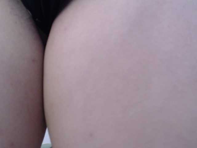 trixxxye's BongaCams show and profile