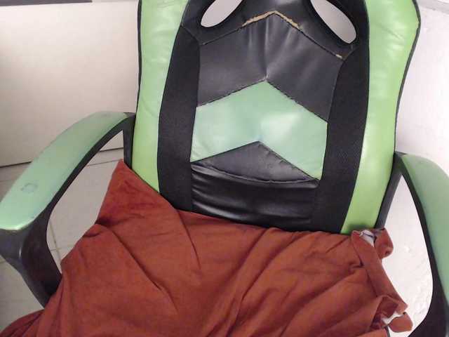 trixxxye's BongaCams show and profile