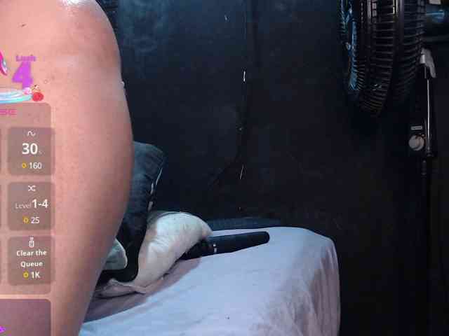 Selena-Fox webcam