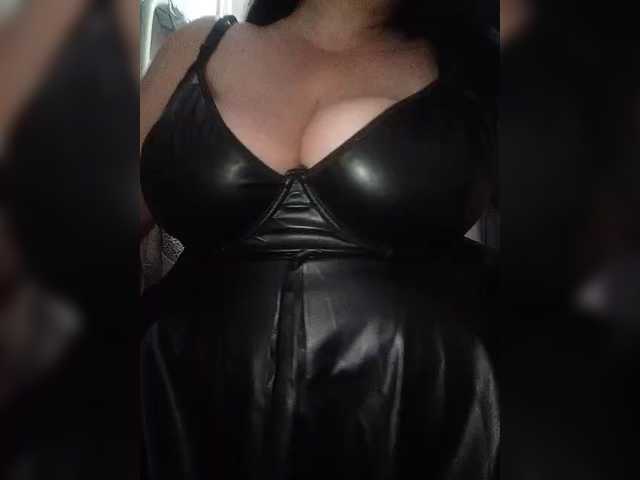 Xo4y2sexa's BongaCams show and profile