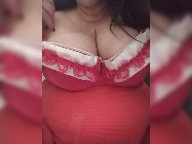 Xo4y2sexa's BongaCams show and profile