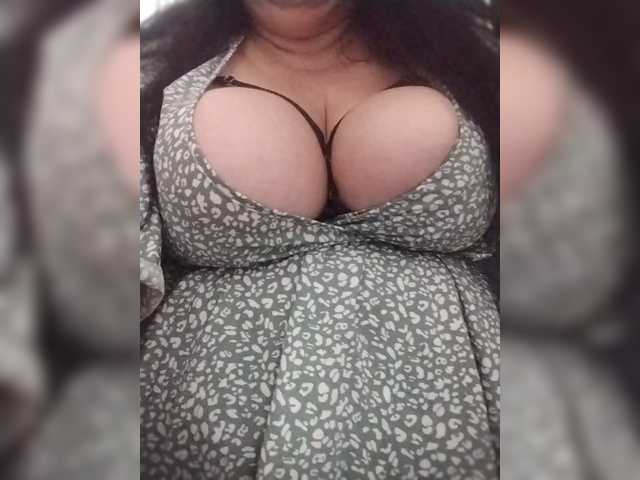 Xo4y2sexa's BongaCams show and profile