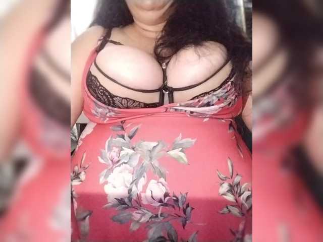 Xo4y2sexa's BongaCams show and profile