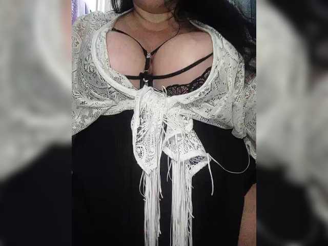 Xo4y2sexa's BongaCams show and profile