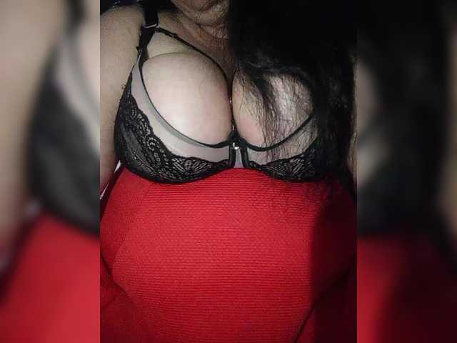 Xo4y2sexa's BongaCams show and profile