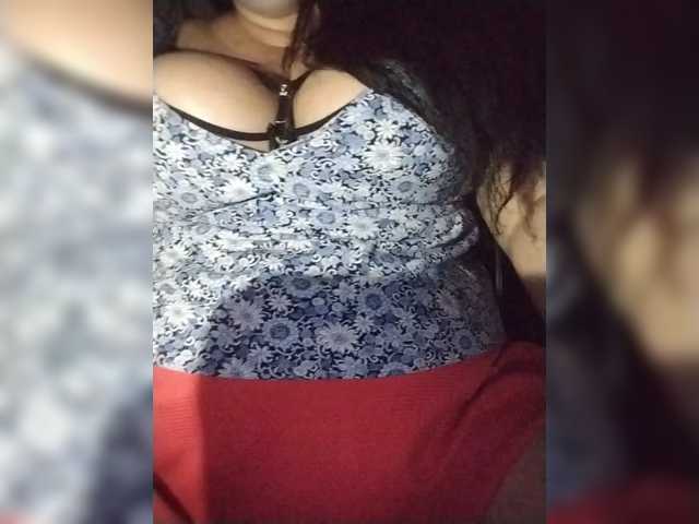 Xo4y2sexa's BongaCams show and profile