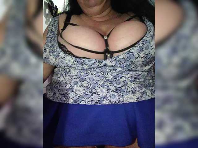 Xo4y2sexa's BongaCams show and profile