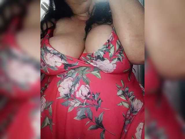 Xo4y2sexa's BongaCams show and profile