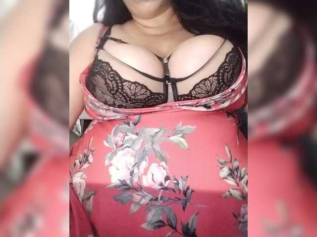 Xo4y2sexa's BongaCams show and profile