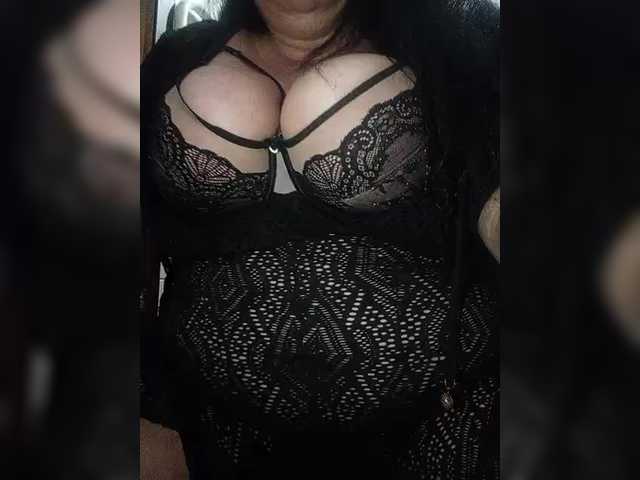 Xo4y2sexa's BongaCams show and profile