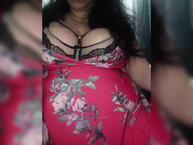 Xo4y2sexa's BongaCams show and profile