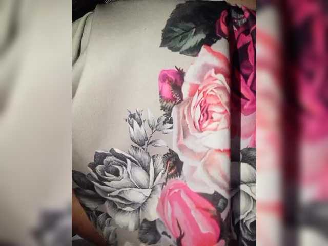 Xo4y2sexa's BongaCams show and profile