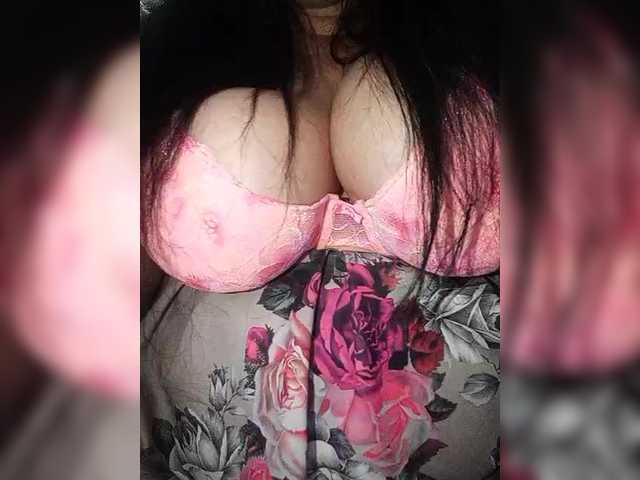 Xo4y2sexa's BongaCams show and profile