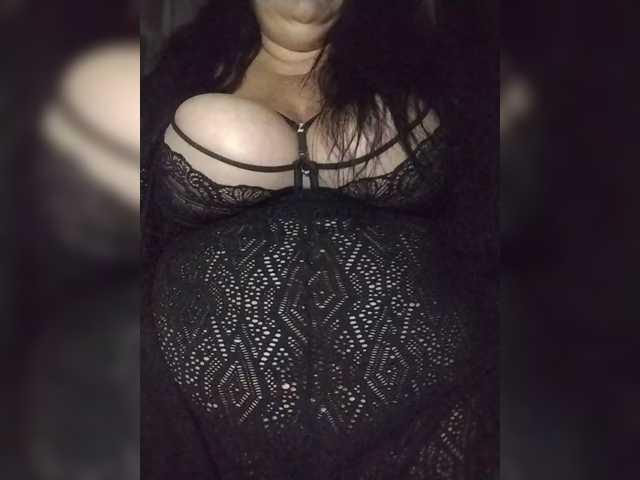 Xo4y2sexa's BongaCams show and profile